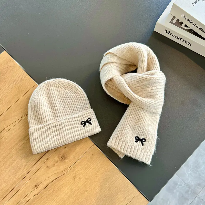 Children's Hat and Scarf Set for Older Kidsren in Autumn and Winter Windproof and Warm Baby Woolen Hat for Boys and Girls Ear Protection Hat