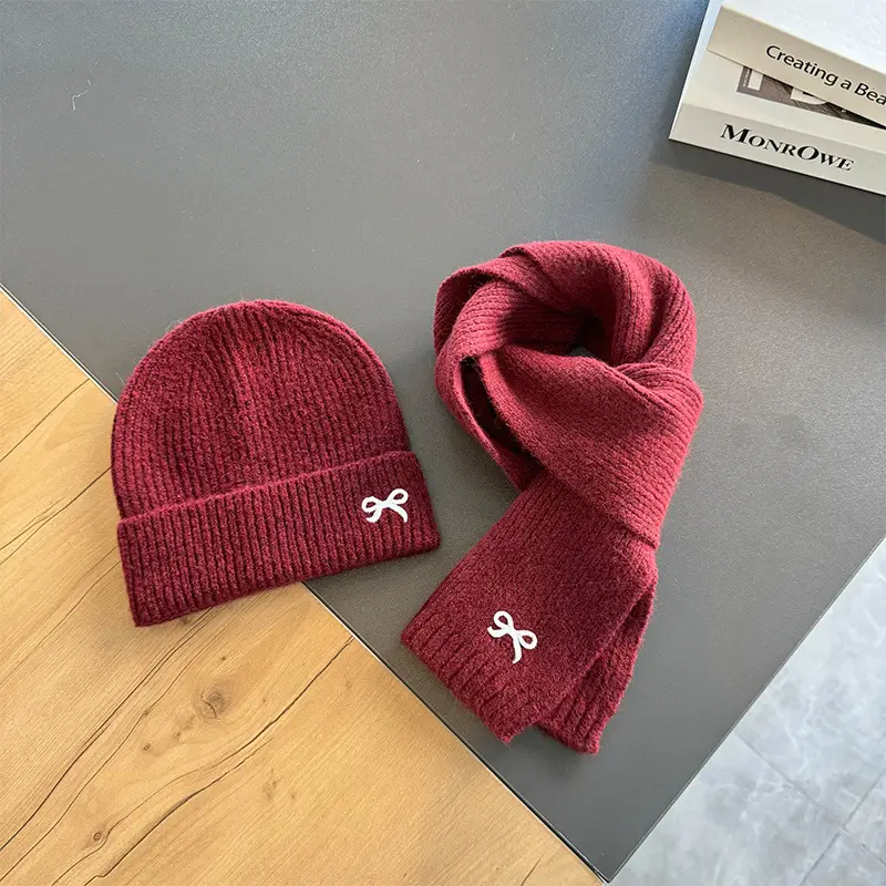 Children's Hat and Scarf Set for Older Kidsren in Autumn and Winter Windproof and Warm Baby Woolen Hat for Boys and Girls Ear Protection Hat