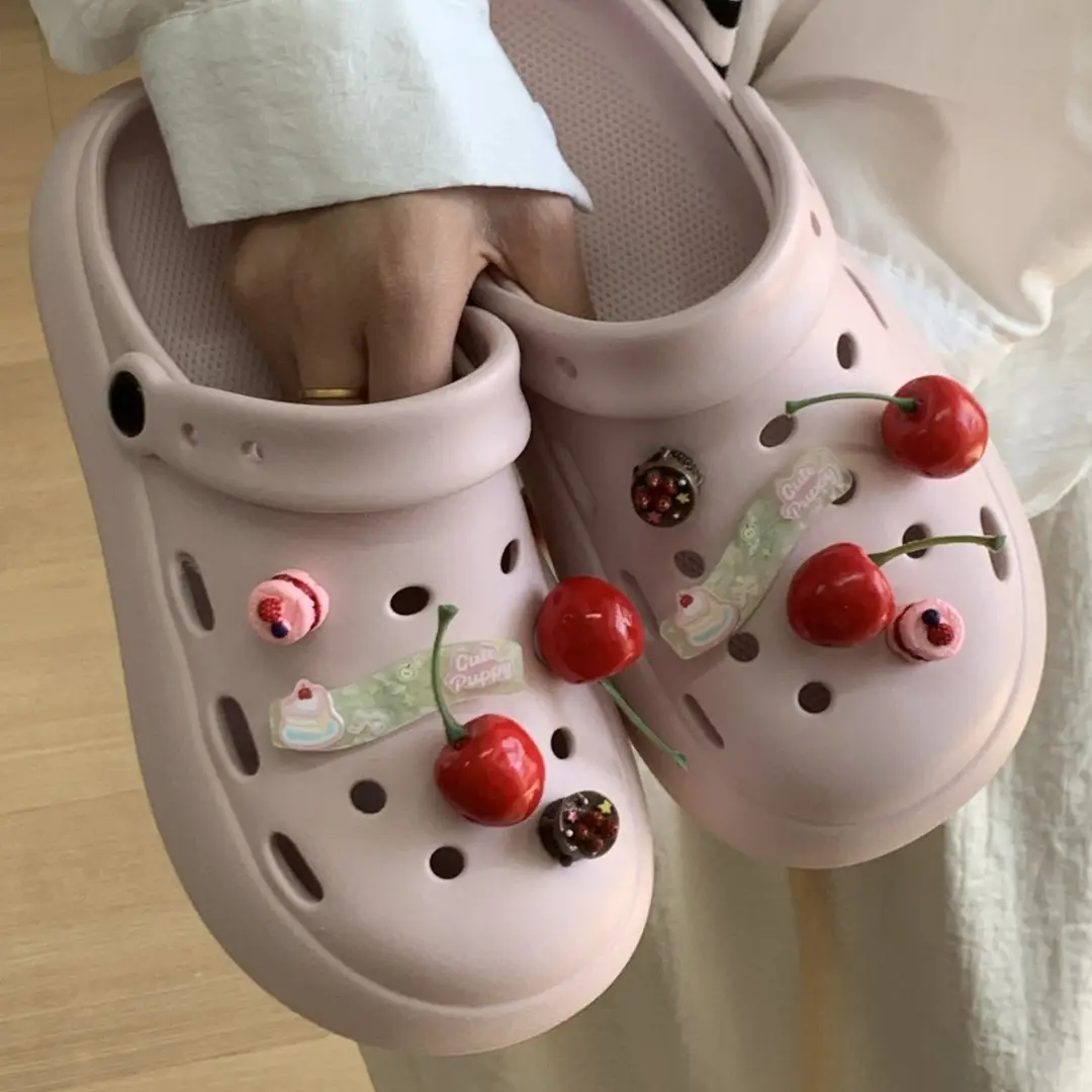 Eva Women's Thick-Soled Anti-Odor Clogs for Outdoor Wear, Summer Non-Slip Breathable Sandals with a Stepping-On-Clouds Feel, Beach Slippers - Image 10
