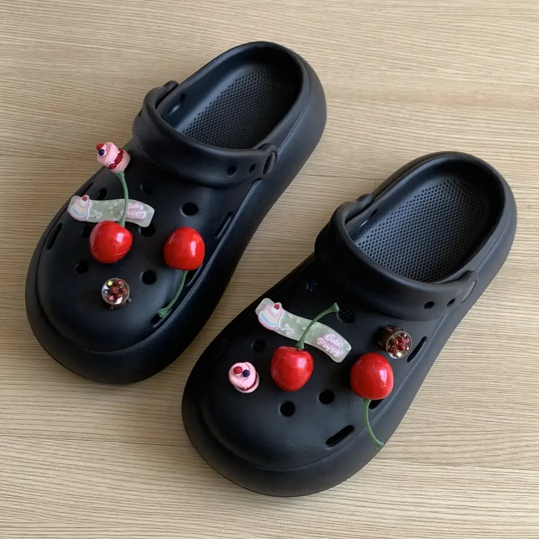 Eva Women's Thick-Soled Anti-Odor Clogs for Outdoor Wear, Summer Non-Slip Breathable Sandals with a Stepping-On-Clouds Feel, Beach Slippers - Image 2