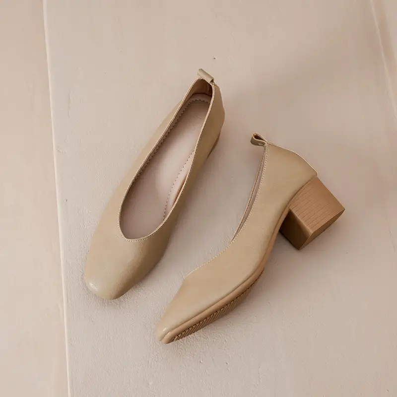 New French-Style Women's Leather Single Shoes with Medium Heel, Square Toe, Shallow Mouth, Soft Sole, Simple Commuter Shoes, Casual and Elegant Granny Shoes - Image 11