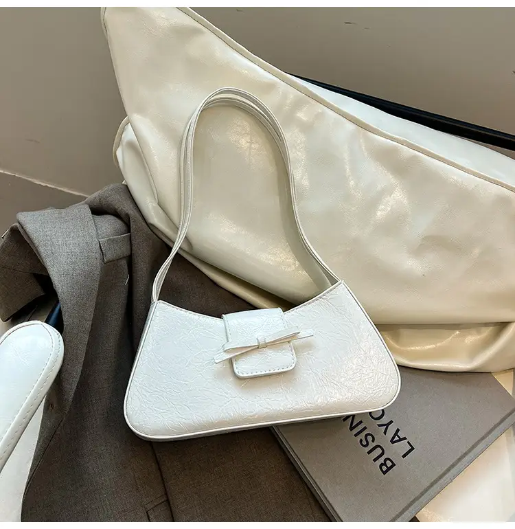 Silver Crossbody Shoulder Bag for Women 2025 — feature 14