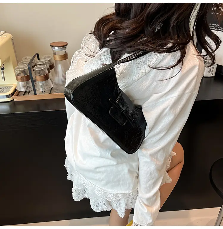 Silver Crossbody Shoulder Bag for Women 2025 — feature 36