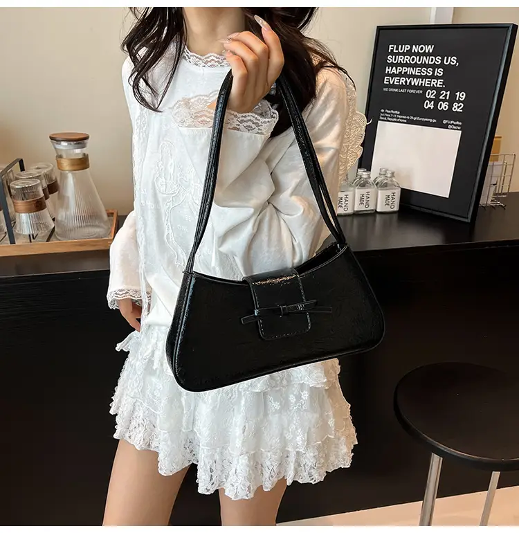 Silver Crossbody Shoulder Bag for Women 2025 — feature 38