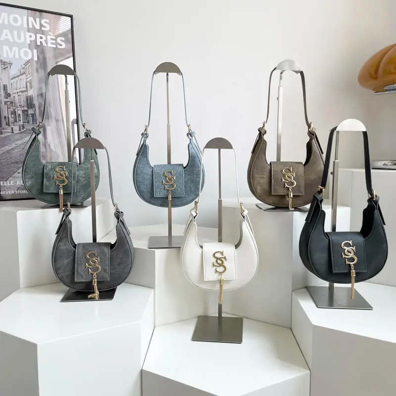 Women's 2025 Summer Shoulder Bag with PU Texture & Niche Hardware