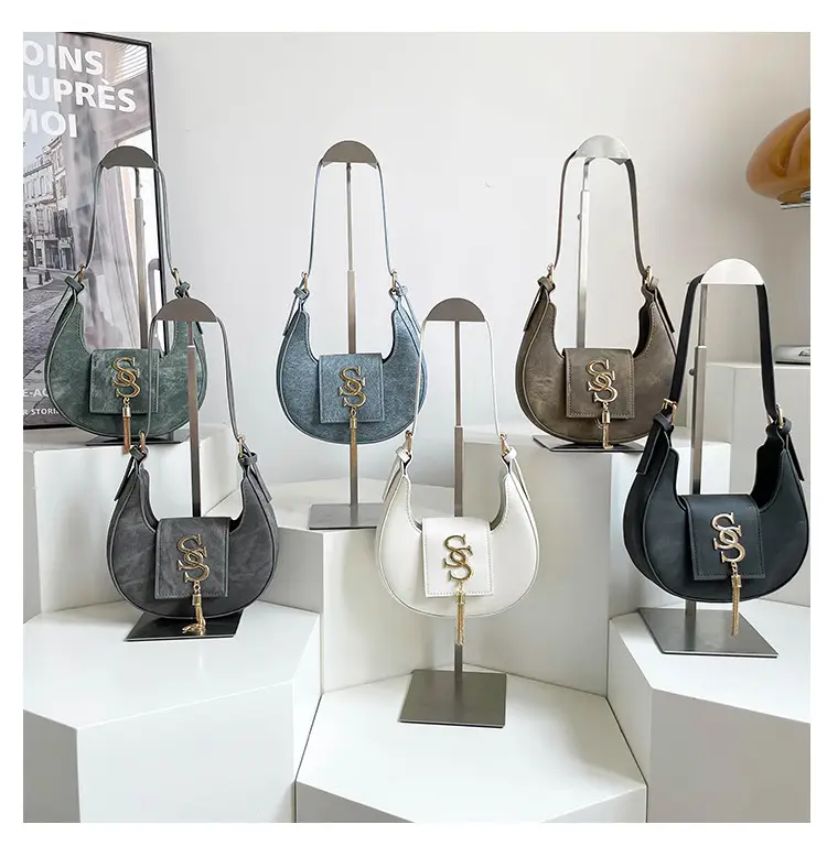 Women's 2025 Summer Shoulder Bag with PU Texture & Niche Hardware — feature 10
