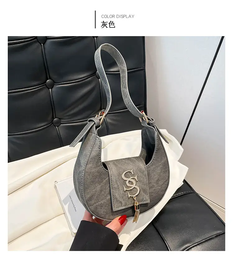 Women's 2025 Summer Shoulder Bag with PU Texture & Niche Hardware — feature 15