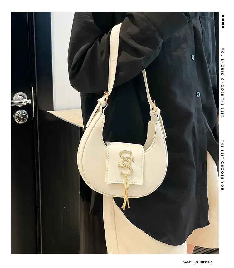 Women's 2025 Summer Shoulder Bag with PU Texture & Niche Hardware — feature 2