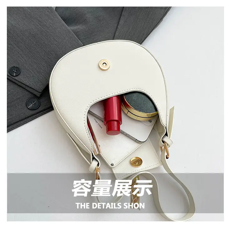 Women's 2025 Summer Shoulder Bag with PU Texture & Niche Hardware — feature 8