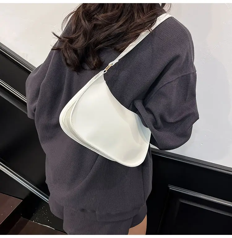 Bright Patent Leather Shoulder Bag 2025 Summer — feature 34