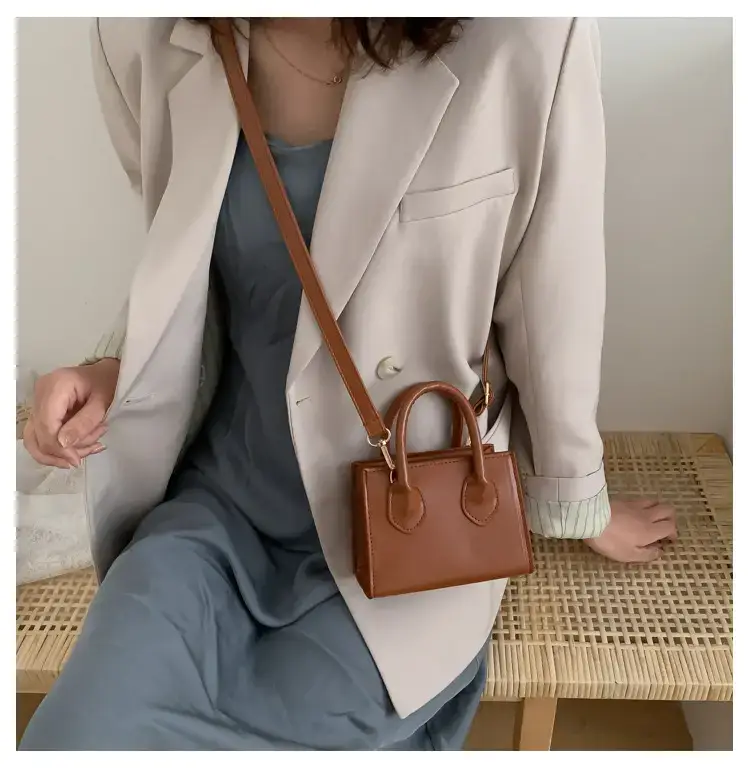 Women's Mini Brown Leather Shoulder Crossbody Bag 2022 — feature 6