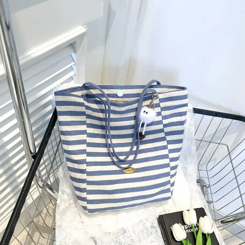 Green Striped One-Shoulder Casual Tote Bag - Image 11