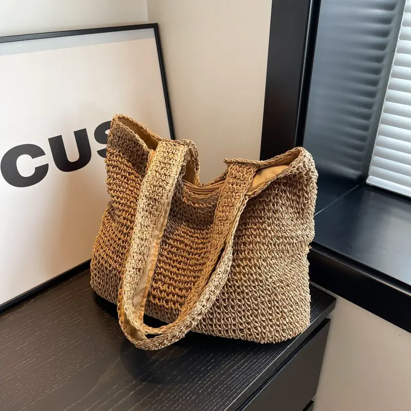 Korean Straw Shoulder Bag with Zipper Closure
