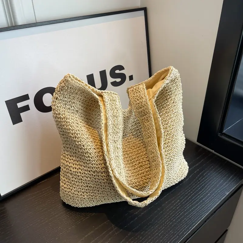 Korean Straw Shoulder Bag with Zipper Closure