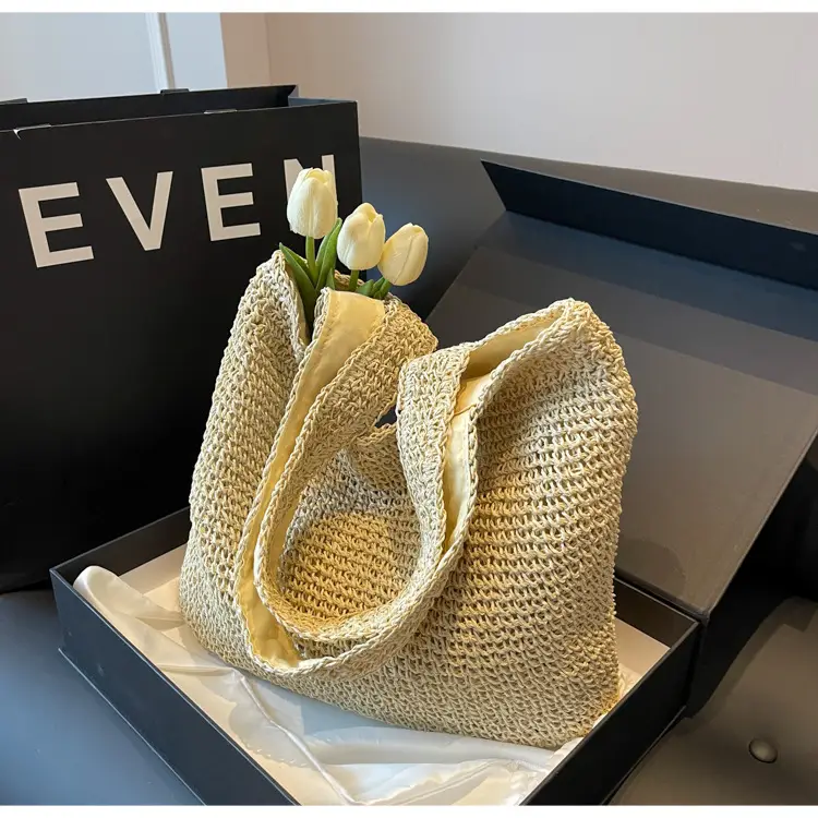 Korean Straw Shoulder Bag with Zipper Closure — feature 14