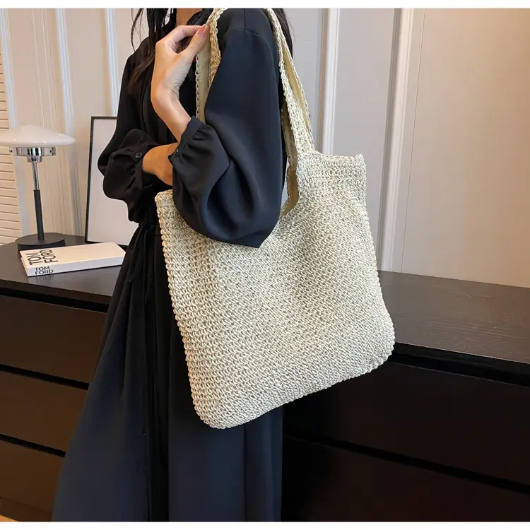 Korean Straw Shoulder Bag with Zipper Closure — feature 8