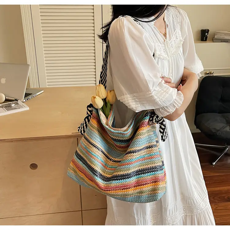 Rainbow Straw Commuting Tote Bag Large Capacity — feature 3