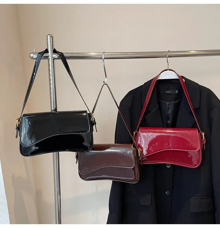 Red Magnetic Buckle Shoulder Bag for Women — feature 13