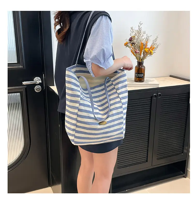 Red Striped Canvas Tote Bag for Women Single Shoulder Large Capacity — feature 27