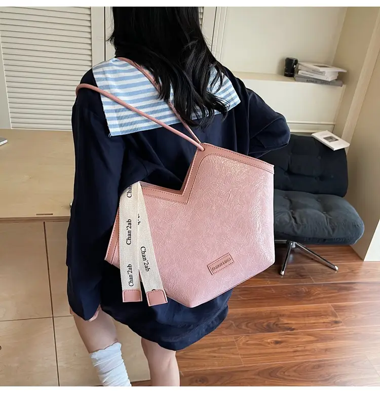 2025 Large Capacity Women's Tote Bag with Leather Trim — feature 15
