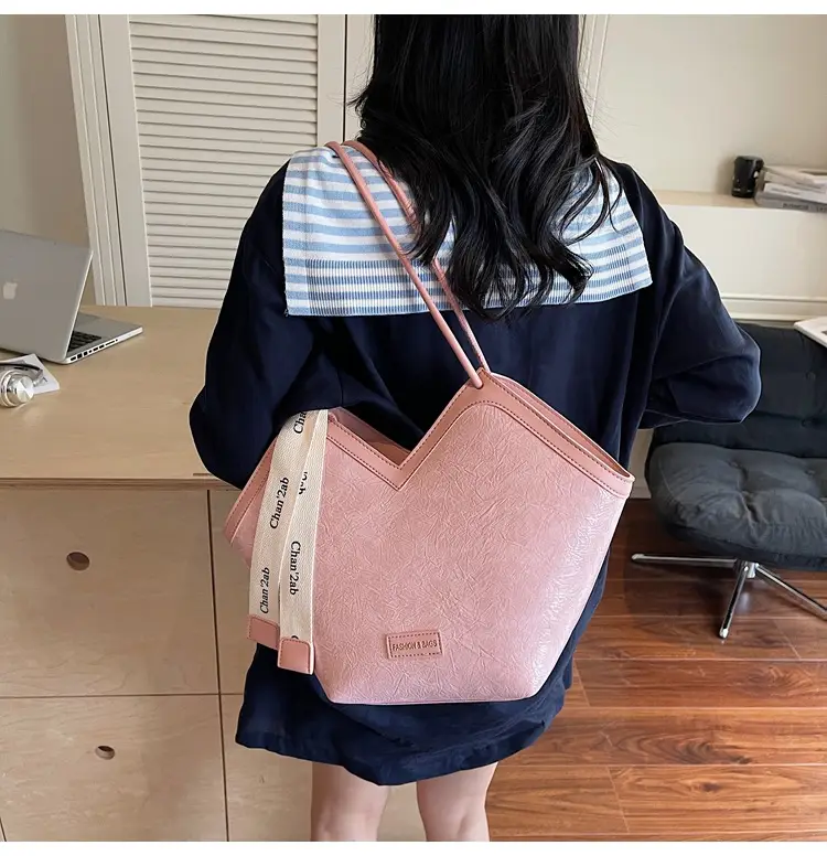 2025 Large Capacity Women's Tote Bag with Leather Trim — feature 16