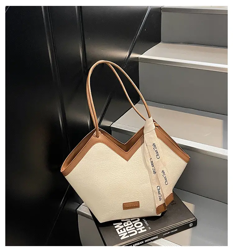 2025 Large Capacity Women's Tote Bag with Leather Trim — feature 2