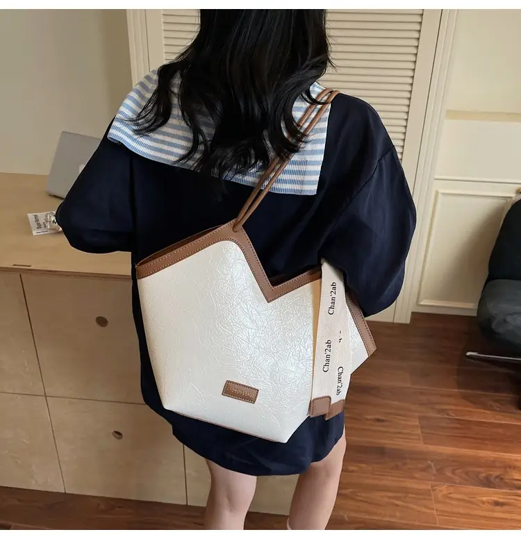2025 Large Capacity Women's Tote Bag with Leather Trim — feature 22