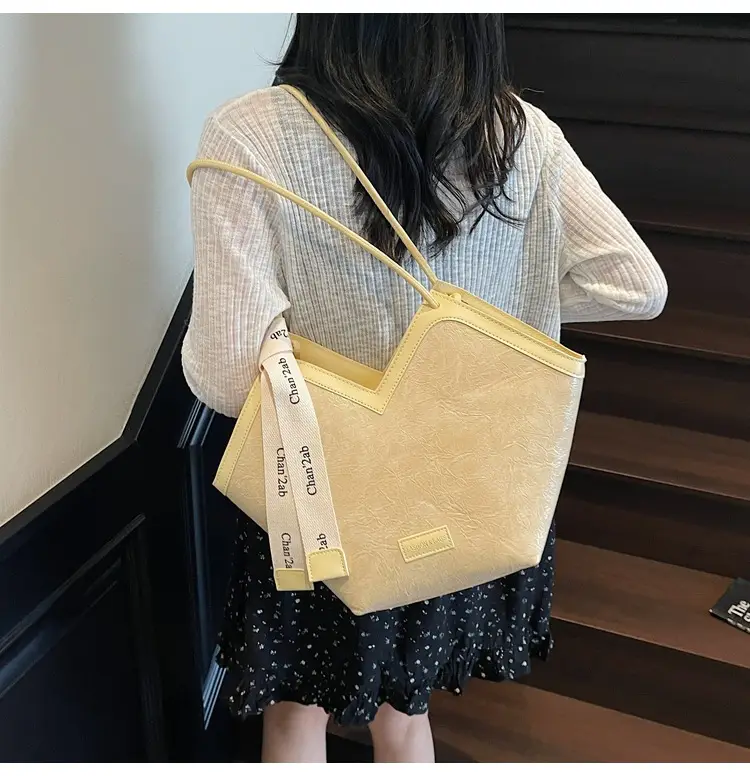 2025 Large Capacity Women's Tote Bag with Leather Trim — feature 30