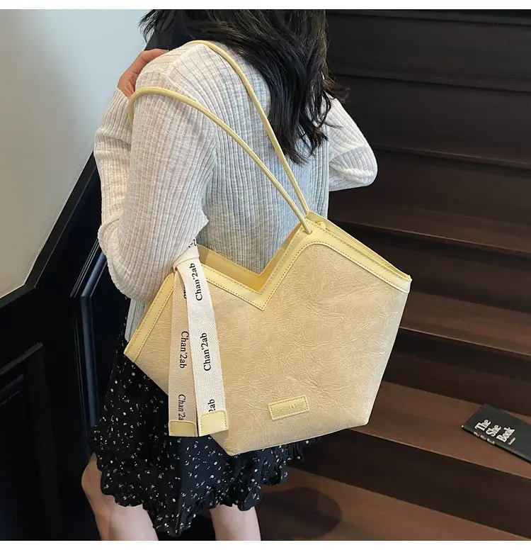 2025 Large Capacity Women's Tote Bag with Leather Trim — feature 34