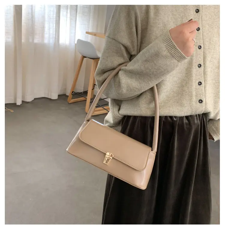 Women's Brown Leather Shoulder Bag with Gold Clasp — feature 12