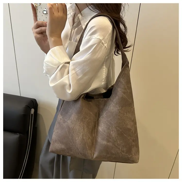 Brown Velvet Shoulder Tote Bag for Women 2025 — feature 12