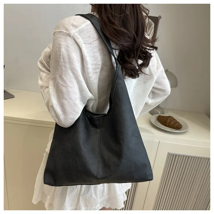 Brown Velvet Shoulder Tote Bag for Women 2025 — feature 17