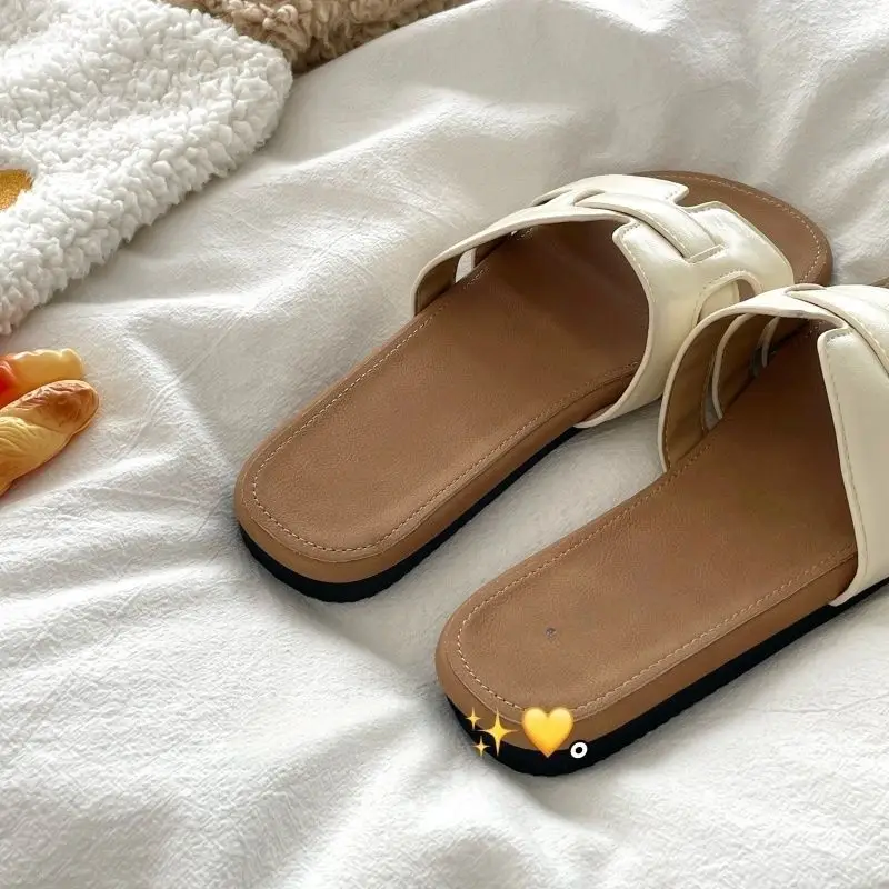Soft and Waxy Holiday Style Lazy French Romantic Summer New Soft-Soled Sandals for Women to Wear Outside Non-Slip Breathable Sandals