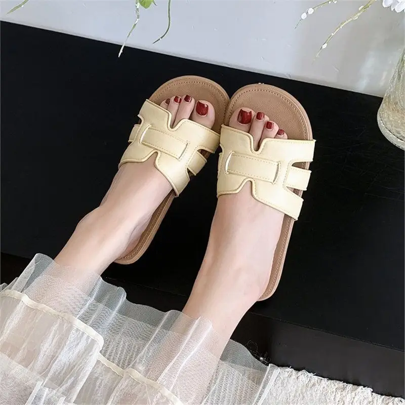 Soft and Waxy Holiday Style Lazy French Romantic Summer New Soft-Soled Sandals for Women to Wear Outside Non-Slip Breathable Sandals
