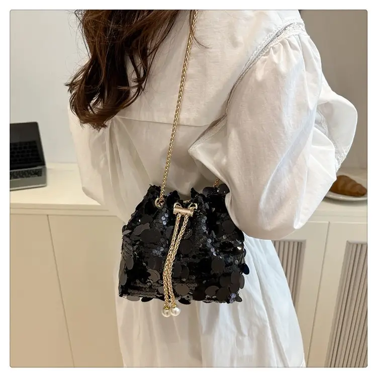 Fashionable Sequin Chain Bags for Women 2025 — feature 20