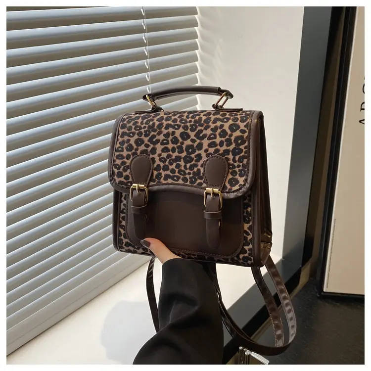 Retro Leopard Print Mini Shoulder Messenger Bag — feature 11