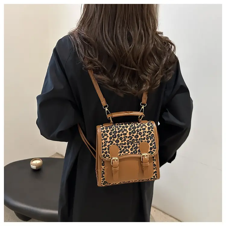 Retro Leopard Print Mini Shoulder Messenger Bag — feature 17