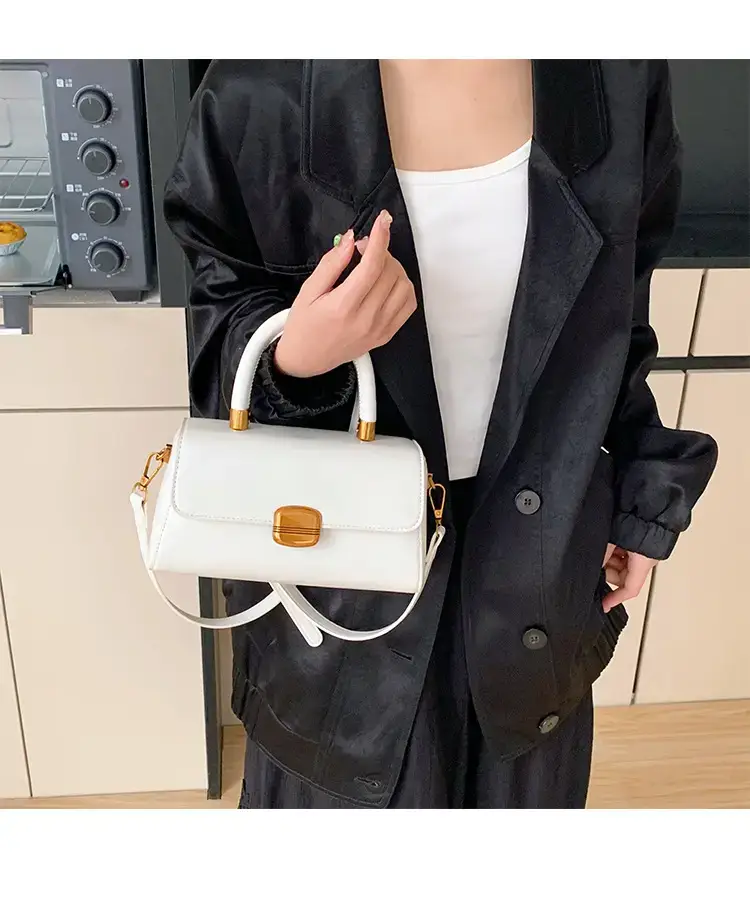 White Square Shoulder Crossbody Bag for Women 2025 — feature 10