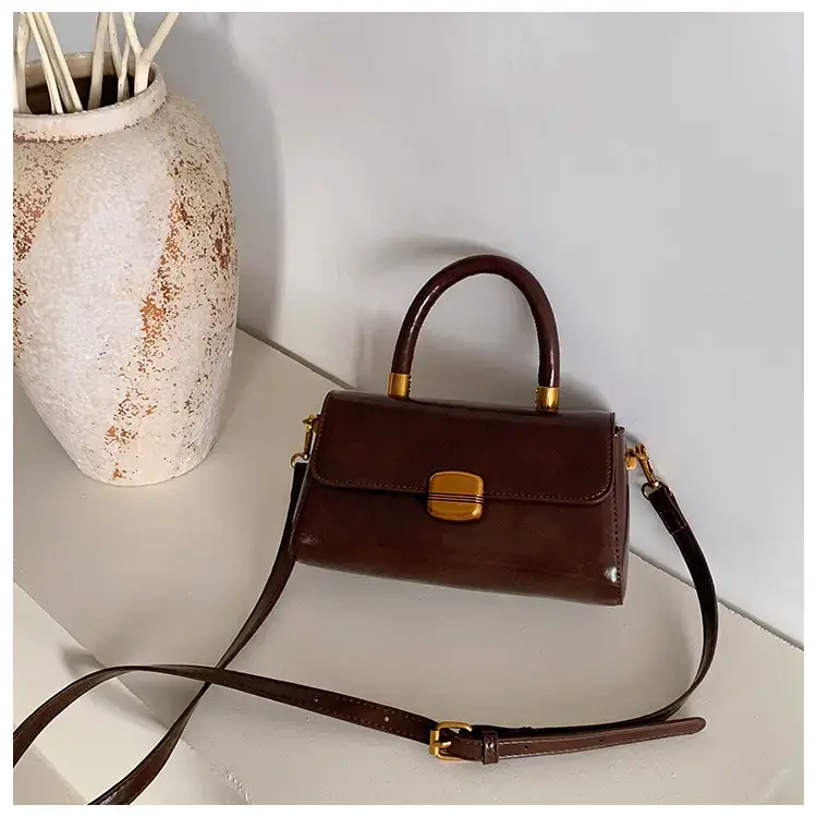 White Square Shoulder Crossbody Bag for Women 2025 — feature 27