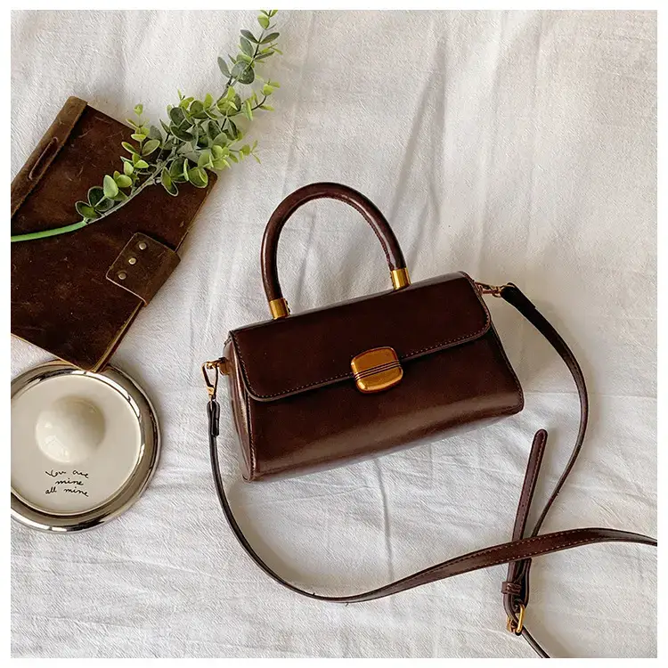 White Square Shoulder Crossbody Bag for Women 2025 — feature 28