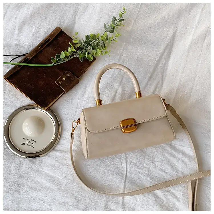 White Square Shoulder Crossbody Bag for Women 2025 — feature 31