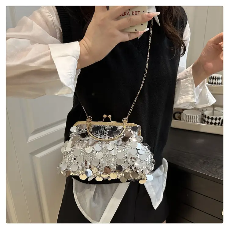 Retro Gold Lace Shoulder Bag for Women 2025 — feature 22