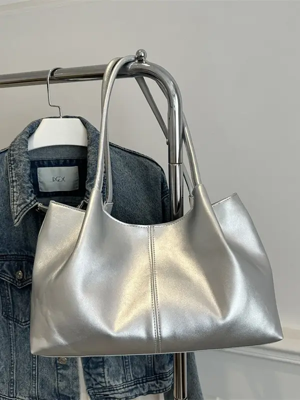 Black Leather Tote Bag Large Capacity Daily Commute - Image 7