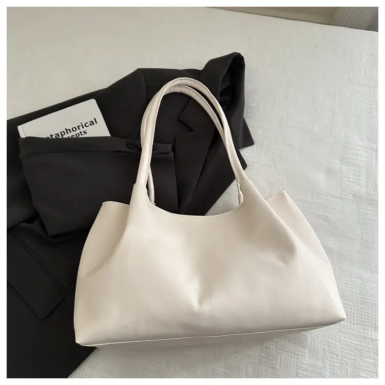 Black Leather Tote Bag Large Capacity Daily Commute — feature 14