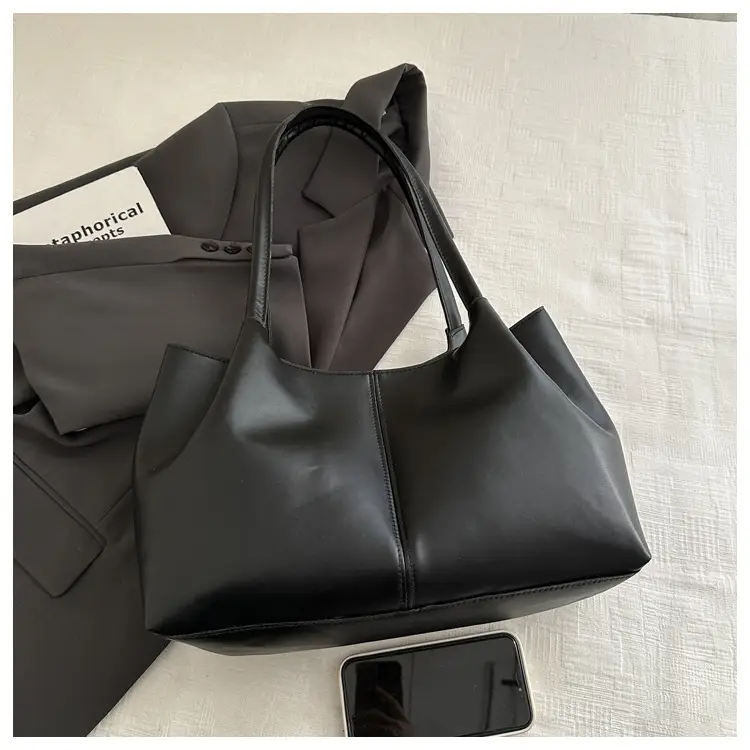 Black Leather Tote Bag Large Capacity Daily Commute — feature 16