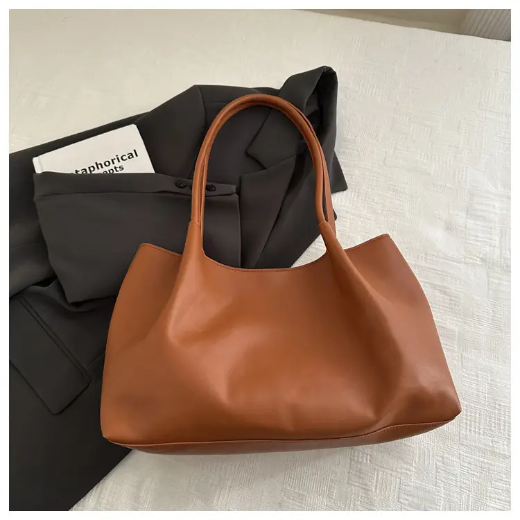 Black Leather Tote Bag Large Capacity Daily Commute — feature 20