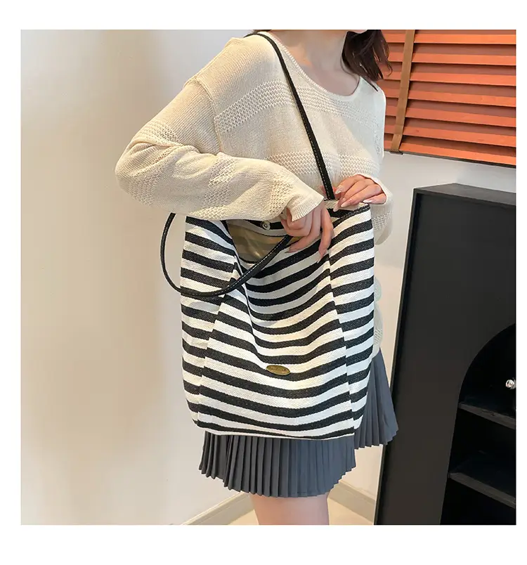 Green Striped Women's Shoulder Bag Wholesale Korean Hot Selling — feature 15