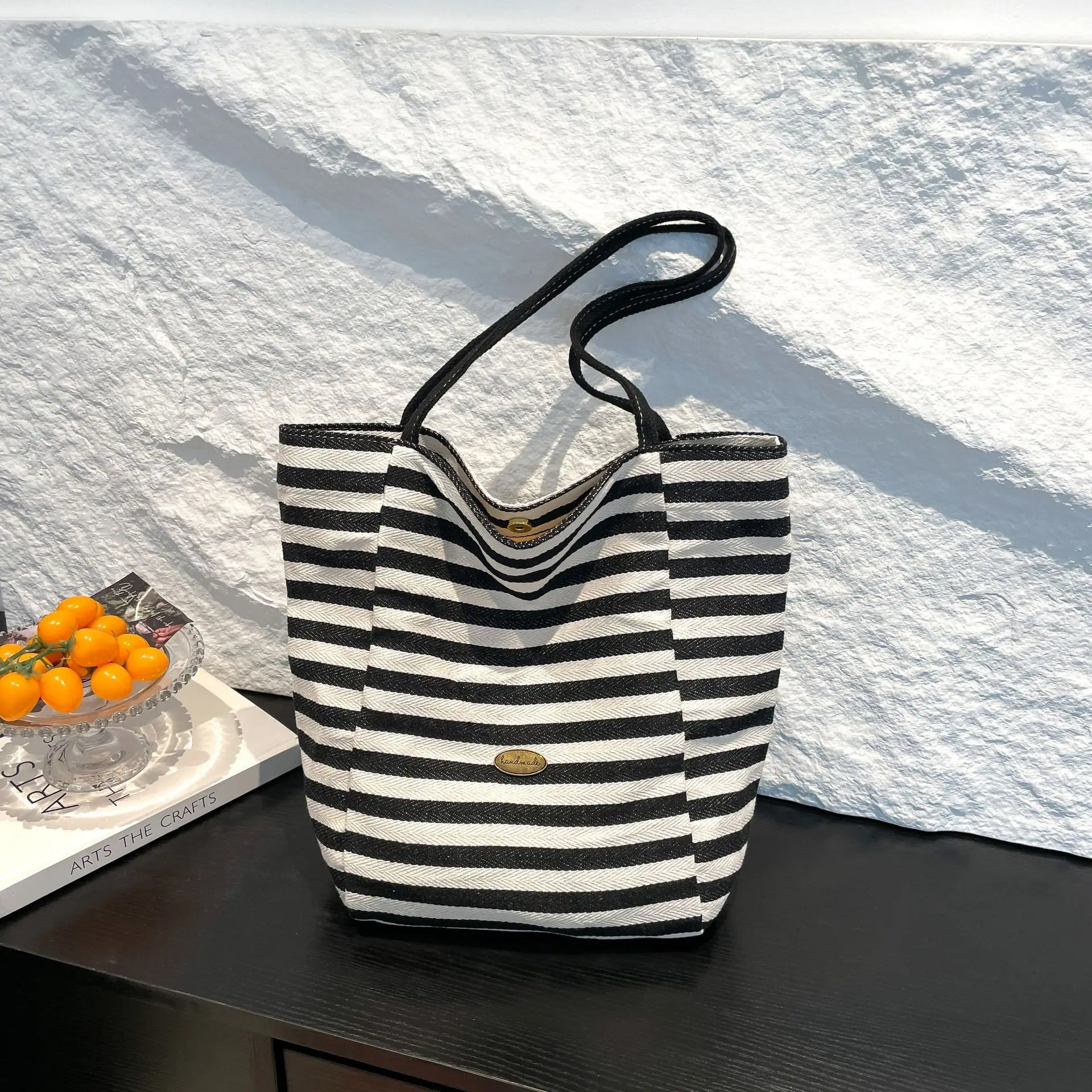 Green Striped Women's Shoulder Bag Wholesale Korean Hot Selling - Image 4