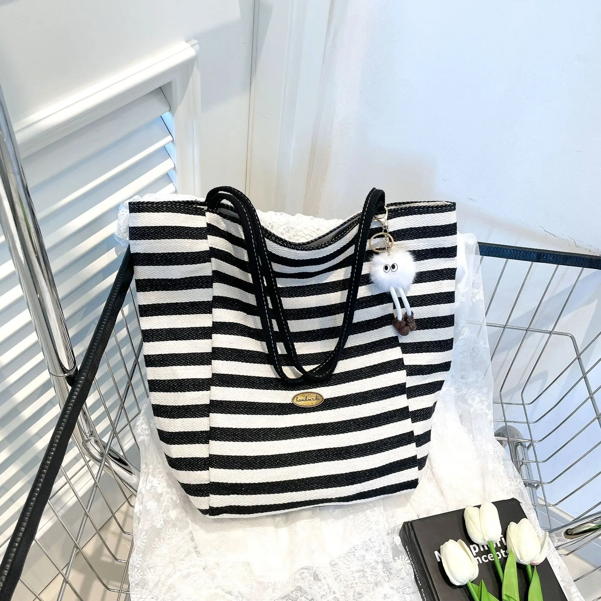 Green Striped Women's Shoulder Bag Wholesale Korean Hot Selling - Image 8