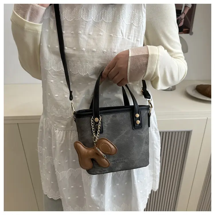 Women's Niche Bucket Bag Autumn Winter High-End Leather — feature 20